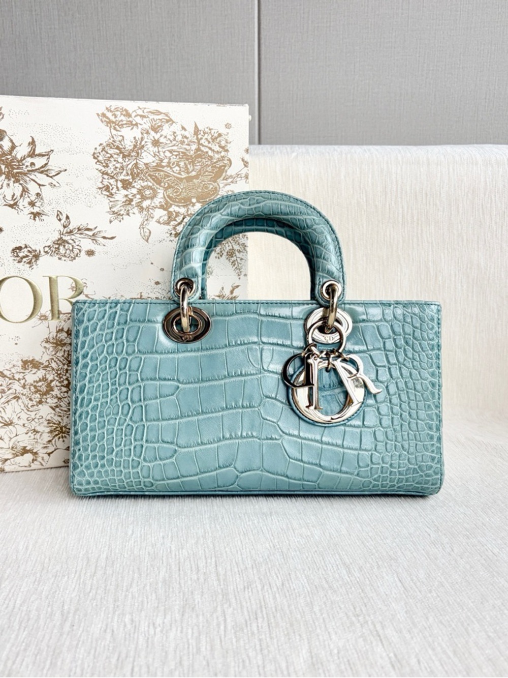 Dior  | D-Joy Medium Crocodile Mint Blue Croc-Embossed Leather Top-Handle Bag - Picture 2 of 9